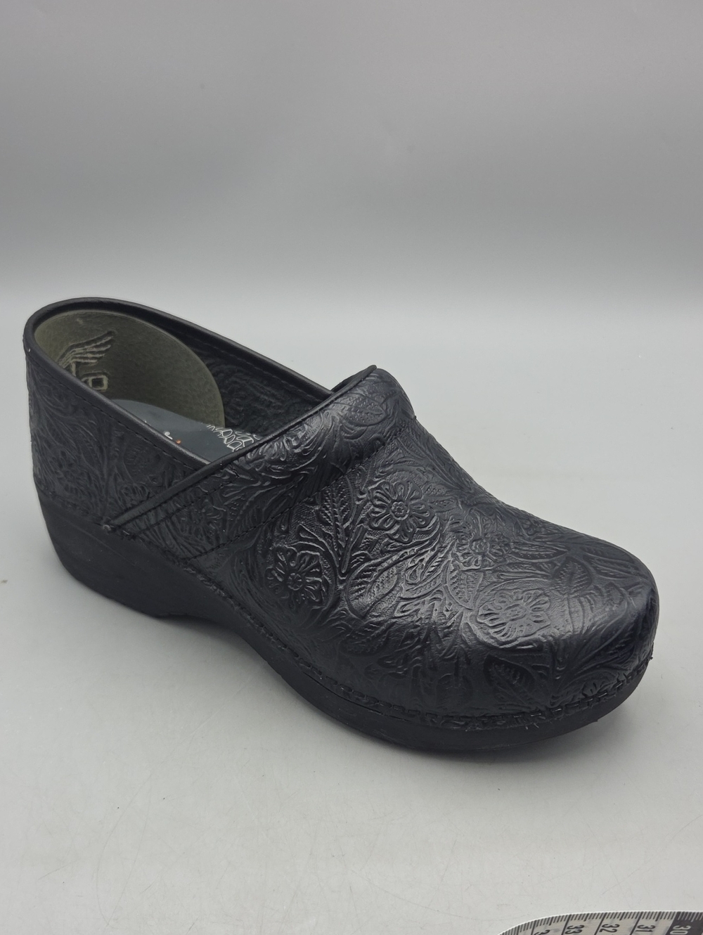 Dansko Pro XP 2.0 Clog Black Floral Tooled size 39 US 9